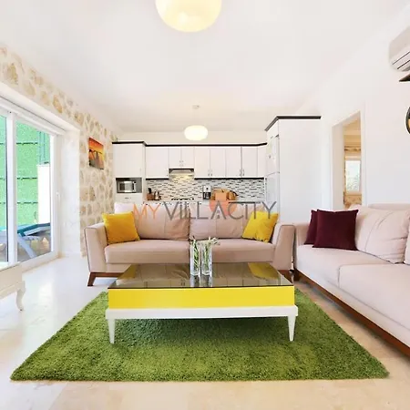 With Pool And Nature View * Islamlar (Mediterranean)